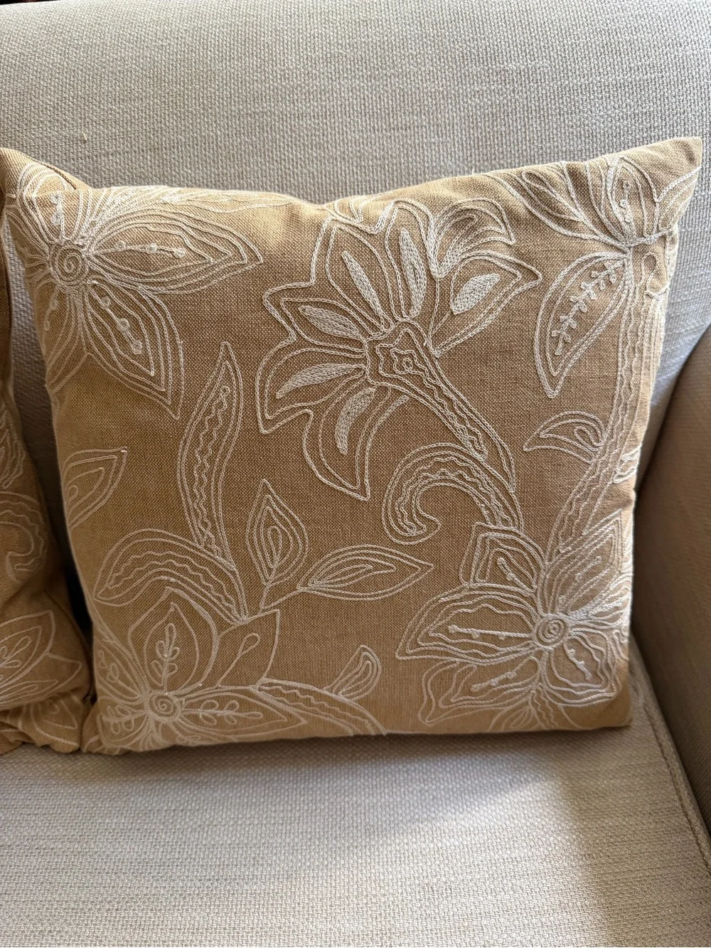 Pair Crate & Barrel Cotton Seychelles Throw Pillows Feather Insert